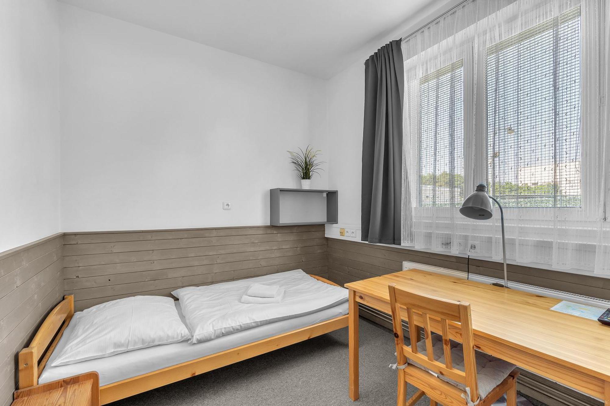 Apartmany A Ubytovani Premyslova, Hradec Králové Dış mekan fotoğraf